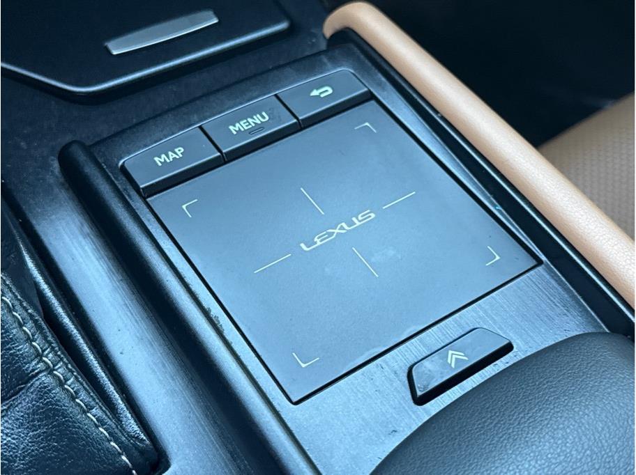2019 Lexus ES 350 - Photo 31