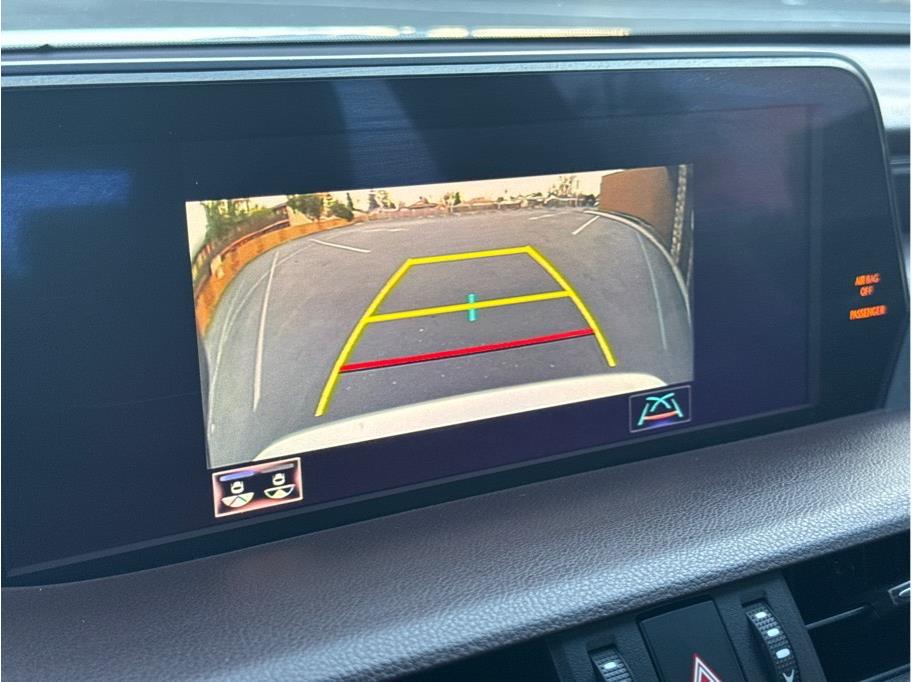 2019 Lexus ES 350 - Photo 34