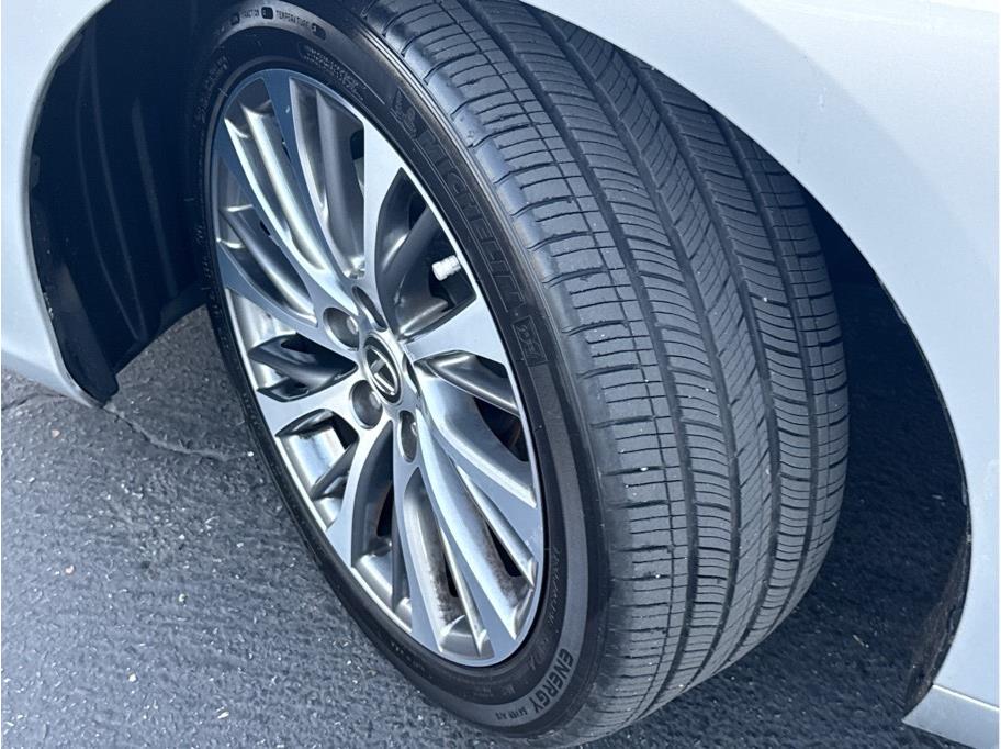 2019 Lexus ES 350 - Photo 36