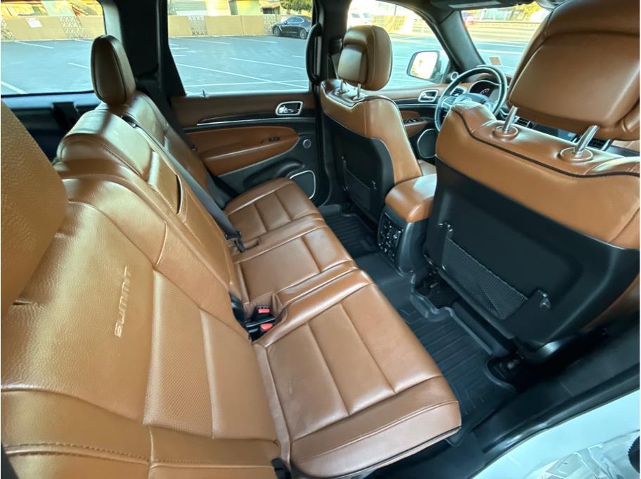 2020 Jeep Grand Cherokee Summit - Photo 13