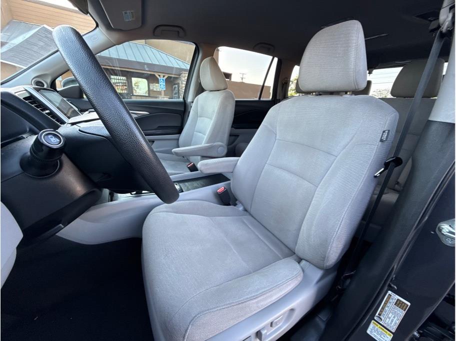 2016 Honda Pilot EX - Photo 8