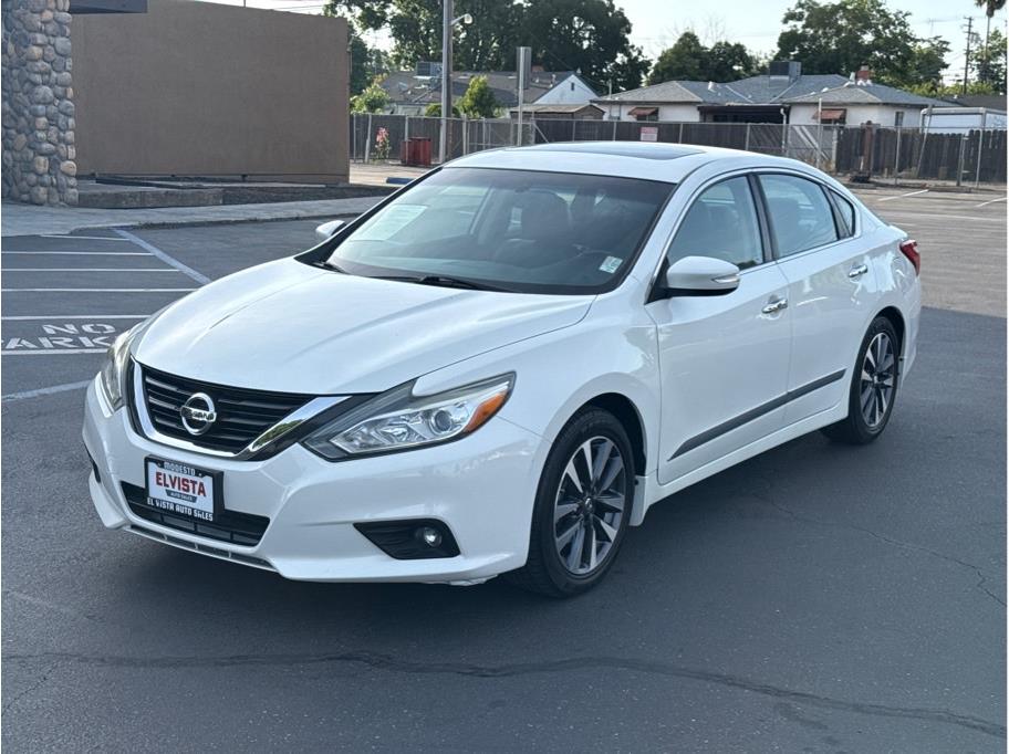 2016 Nissan Altima 2.5 SL's photo