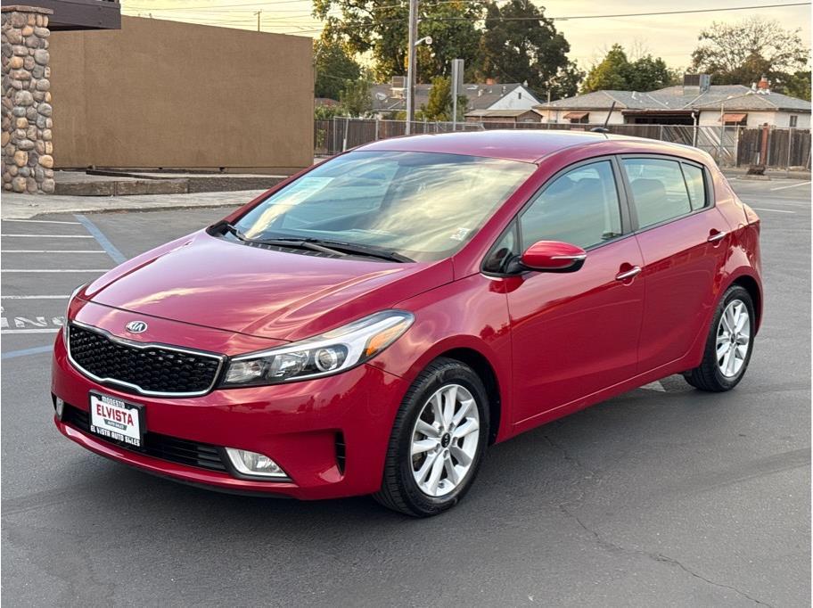 2017 Kia Forte5