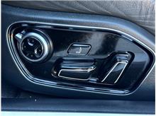 Vehicle Thumb #23