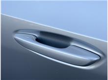 Vehicle Thumb #18