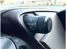 Vehicle Thumb #28
