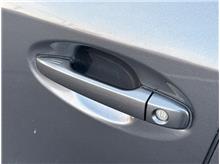 Vehicle Thumb #18
