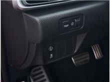 Vehicle Thumb #23