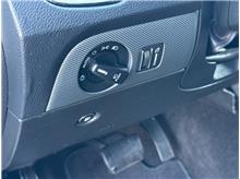 Vehicle Thumb #24