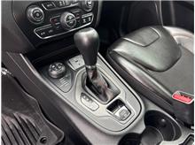 Vehicle Thumb #26