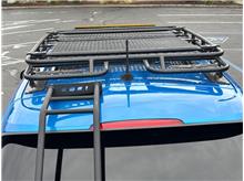 Vehicle Thumb #46