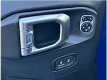 Vehicle Thumb #20