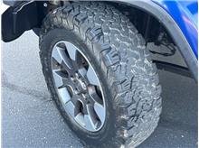 Vehicle Thumb #32