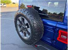 Vehicle Thumb #43