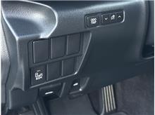 Vehicle Thumb #23