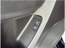 Vehicle Thumb #23