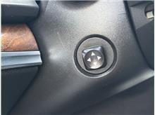 Vehicle Thumb #26