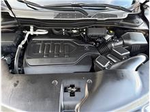 Vehicle Thumb #46