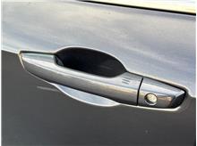 Vehicle Thumb #18