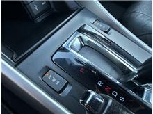 Vehicle Thumb #26