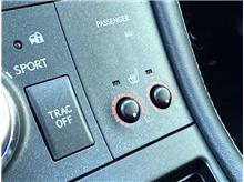 Vehicle Thumb #74