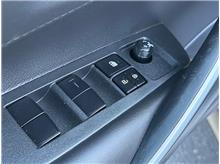 Vehicle Thumb #20