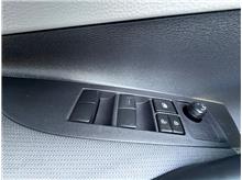 Vehicle Thumb #20
