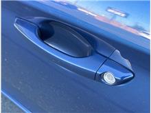 Vehicle Thumb #18