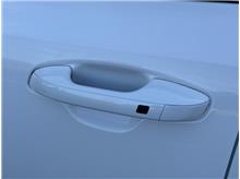 Vehicle Thumb #19