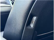 Vehicle Thumb #37