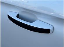 Vehicle Thumb #19