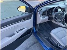 Vehicle Thumb #19