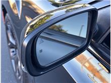 Vehicle Thumb #17