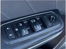 Vehicle Thumb #20