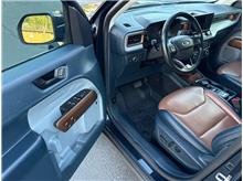 Vehicle Thumb #20