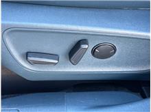 Vehicle Thumb #23