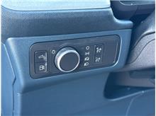 Vehicle Thumb #24