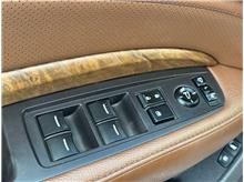 Vehicle Thumb #22