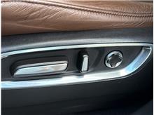 Vehicle Thumb #23