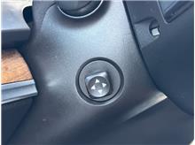 Vehicle Thumb #25