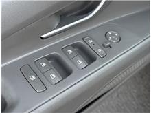 Vehicle Thumb #20