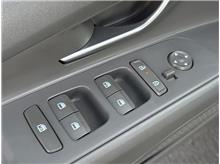 Vehicle Thumb #37