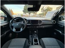 Vehicle Thumb #15