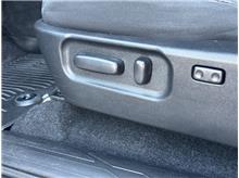 Vehicle Thumb #18