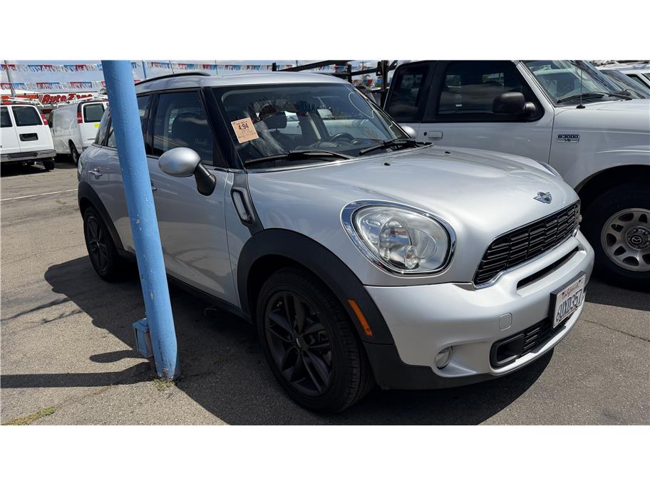 2012 MINI Countryman from American Auto Credit Inc.
