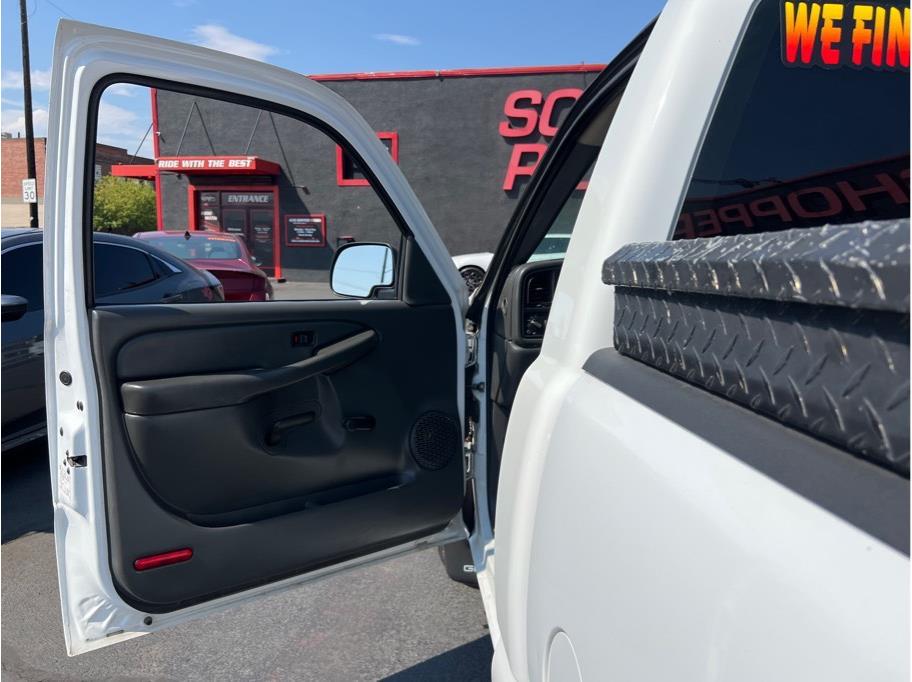 2006 GMC Sierra 1500 Work Truck - Photo 18