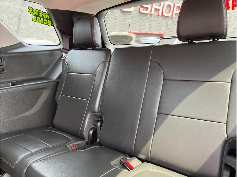 2019 Chevrolet Traverse High Country - Photo 16