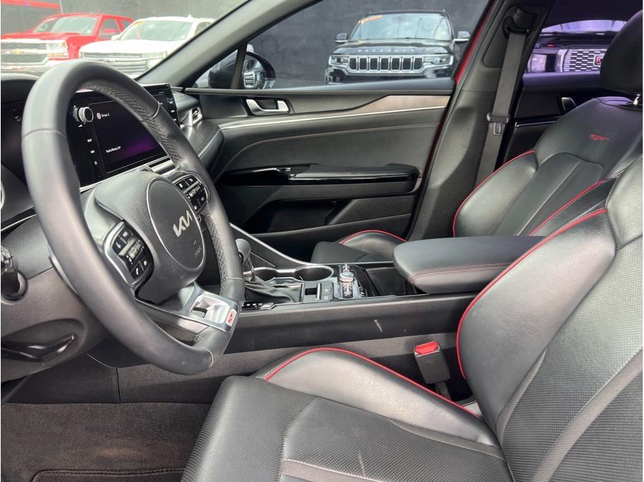 2022 Kia K5 GT - Photo 11