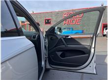 Vehicle Thumb #23