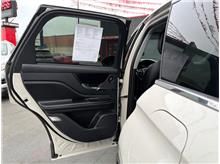 Vehicle Thumb #28